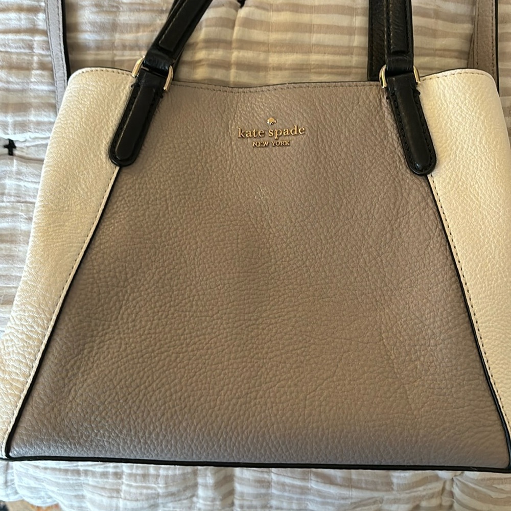 Kate Spade gray and cream pebbled leather crossbody bag